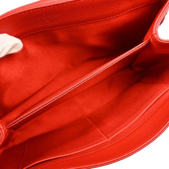 Louis Vuitton Red Lockme II 2way Handbag - Picture 4 of 9